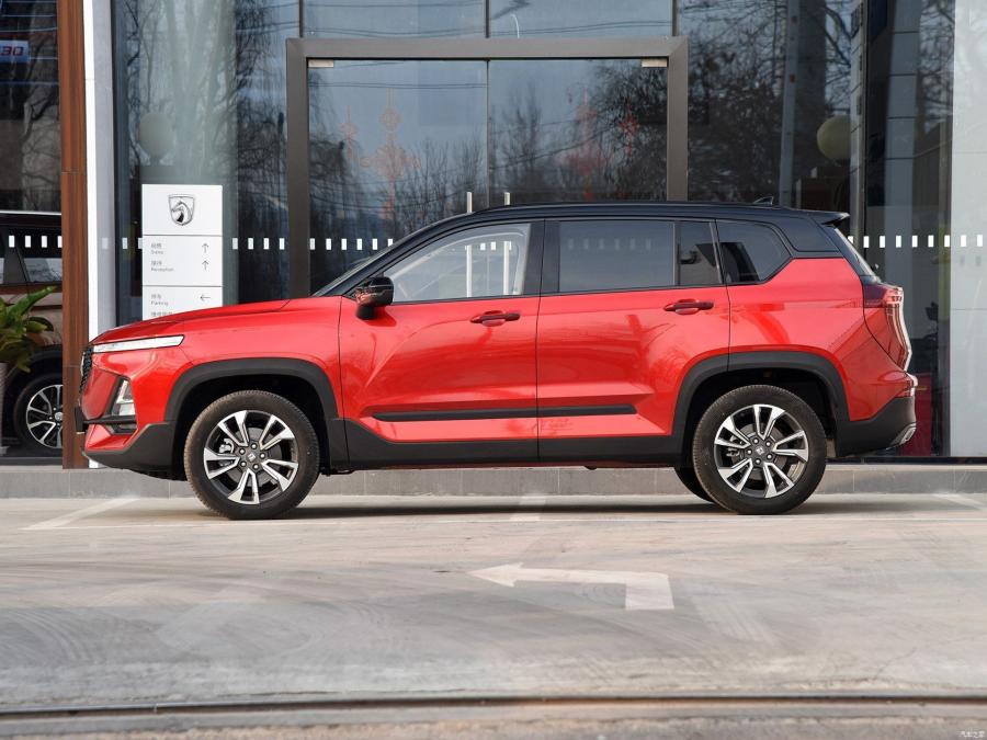  Baojun RS-5 2019 года  (фото 4 из 41)